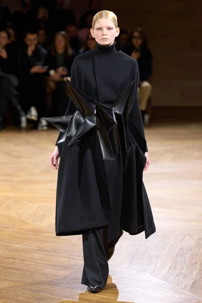 Look 8